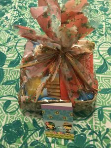 Best Gift Idea Hawaii Snack Food Gift Basket Hawaiian Aloha Candy Snack Food Gift Box Idea Perfect Present Idea For Him or For Her For Employee or Coworker Best Gift Idea Hawaii Snack Food Gift Basket Hawaiian Aloha Candy Snack Food Gift Box Idea Perfect Present Idea For Him or For Her For Employee or Coworker